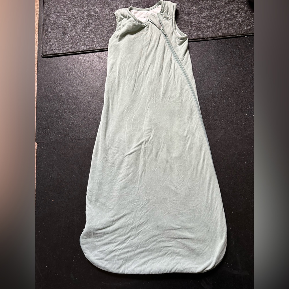 Kyte baby sleep sack.